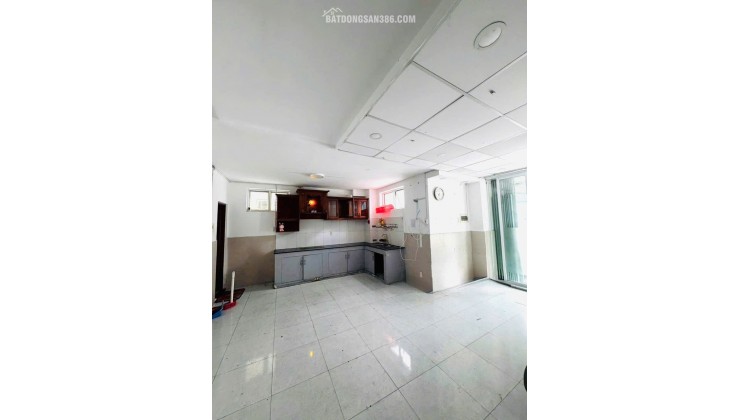 Cho thuê SHOHOUSE 2 Mặt Tiền CC Sơn Kỳ q.Tân Phú 96m², 2TẦNG- 15Triệu